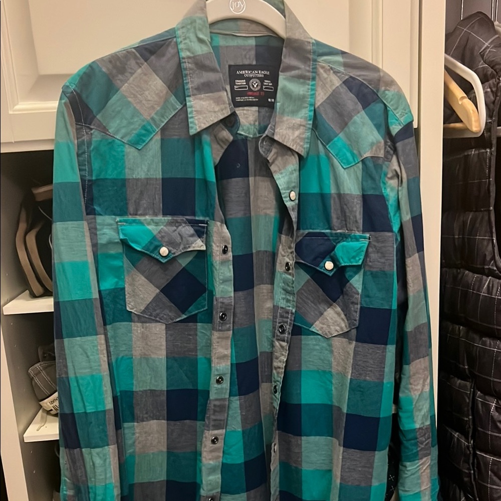 American Eagle Plaid Button-Up Shirt
